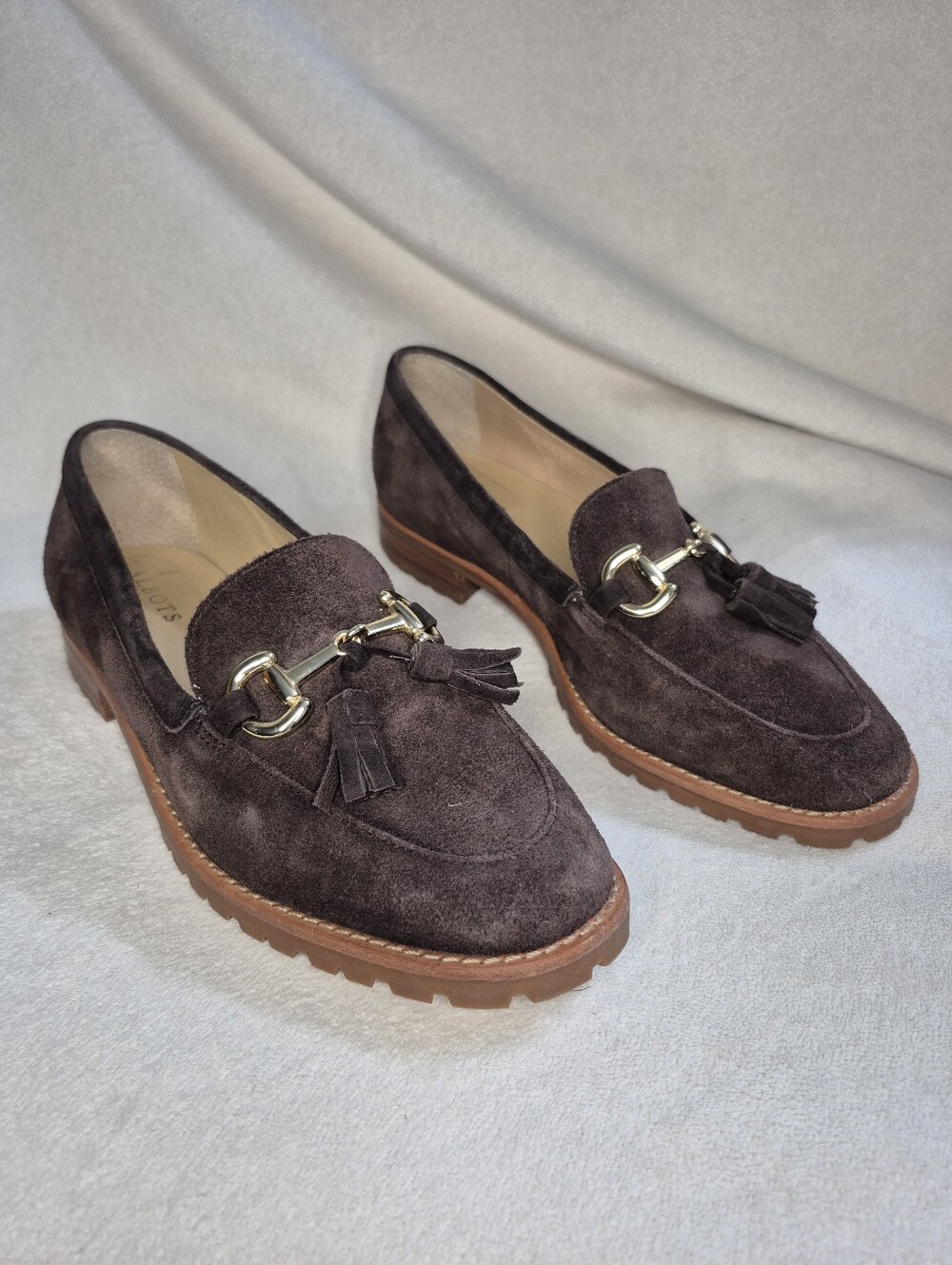 Talbots Brown Suede Loafers Womens 8M Tassel Horsebit Lug Sole Comfort